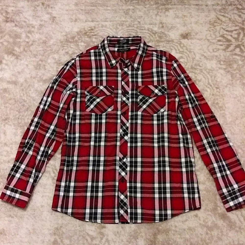 Eighty Eight Platinum Men's Plaid Long Sleeve Button Down Shirt. NEW CONDITION!